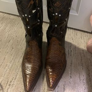 Cowboy boots! Real leather!